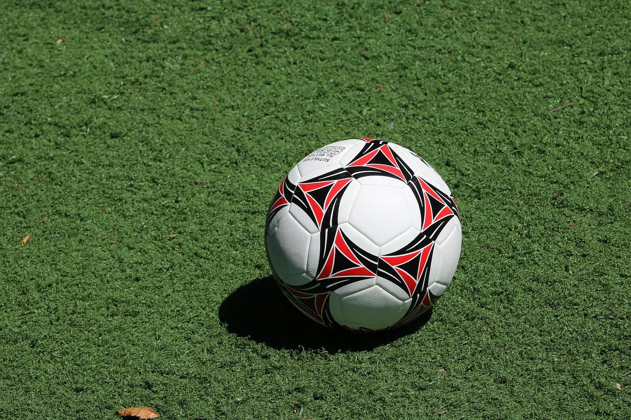Nike Mercurial Victory V AG Blanc/Volt/Total Orange/Noir Artificial-Grass Chaussure De Foot